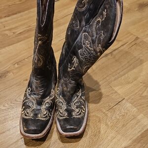 Circle G Black and Gold Heeled Boots